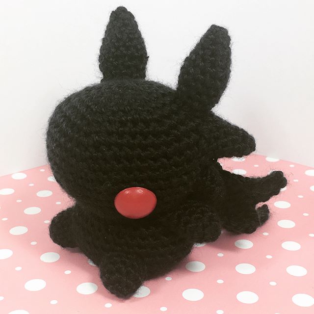 My attempt at toothless from how to train your dragon.  I know he has yellow hair yes, but I'm lazy and I already had the red eyes ready.  #amigurumi #crochet #craft #yarn #handcrafted #handmade #toothless #howtotrainyourdragon #kawaii #cute #diy